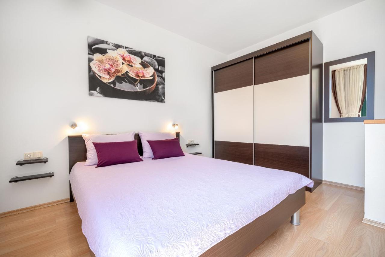 Bebe Apartment Vodice Exteriör bild