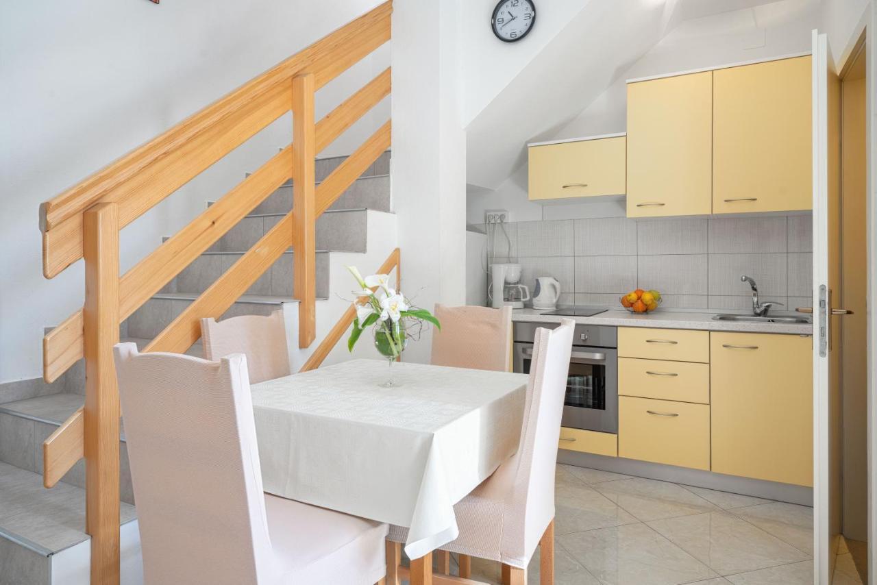 Bebe Apartment Vodice Exteriör bild