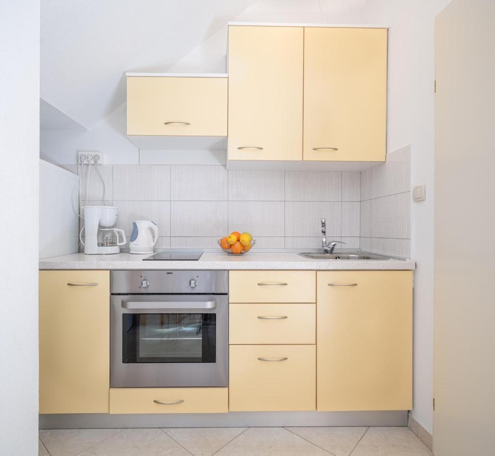 Bebe Apartment Vodice Exteriör bild